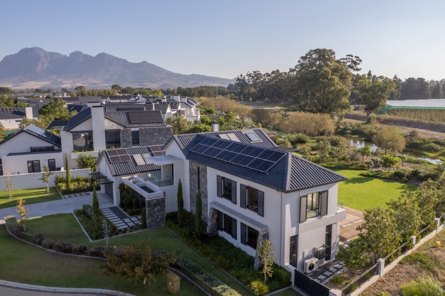 5 Bedroom Property for Sale in Val De Vie Estate Western Cape